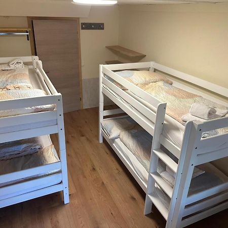 פרפן Hostel By Grischalodge מראה חיצוני תמונה